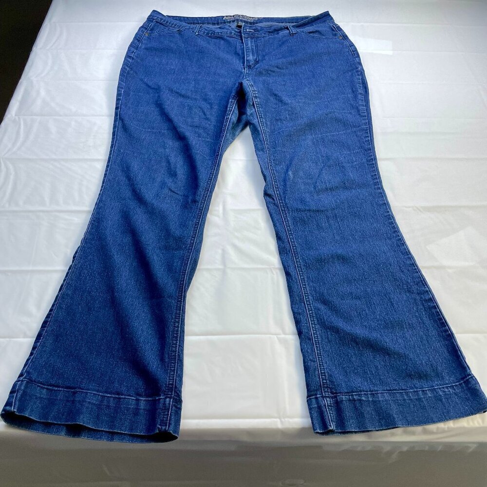 Ashley Stewart Average Bootcut Jeans Size 18